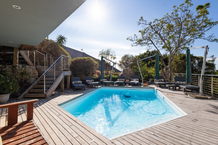 7 Bedroom Property for Sale in Beacon Isle Western Cape